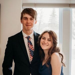 Meet your Posher, Veronica